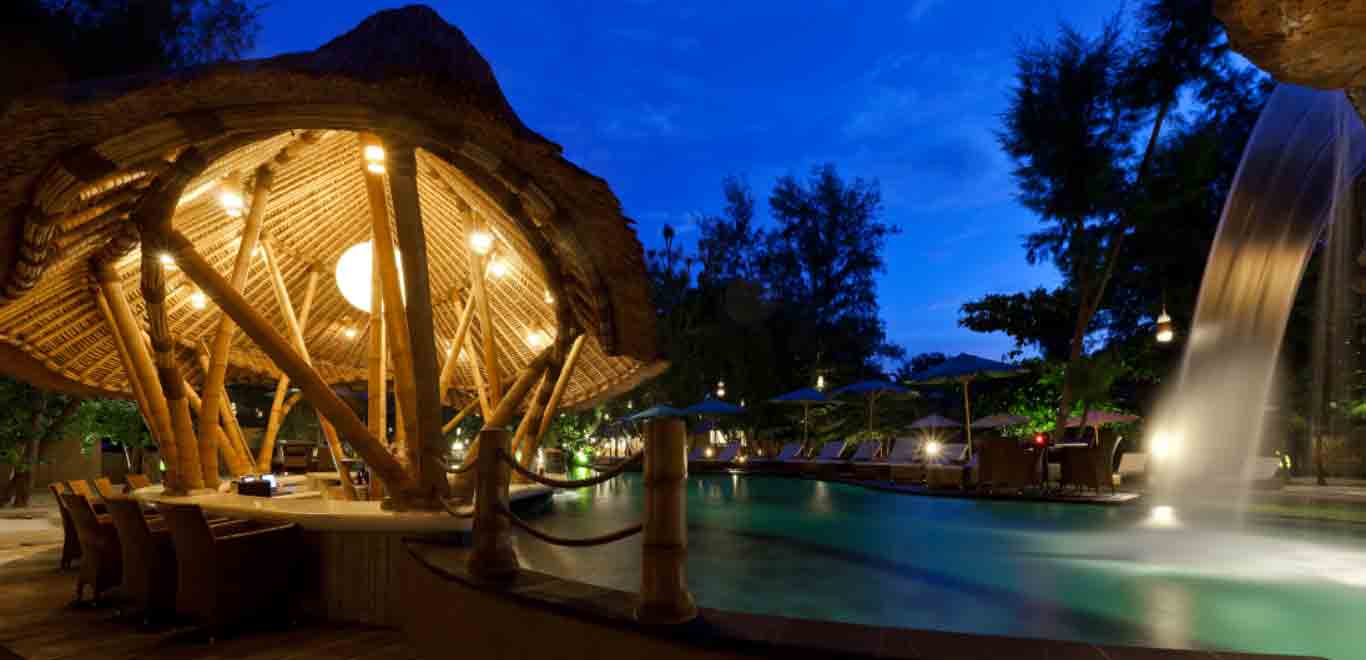 08-Gili-Trawangan-Lombok-Hotel-Rooms-Facilities-Swimming-Pool-Swim-Pool-Bar-07