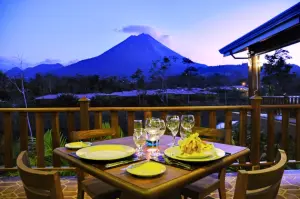 Arenal Manoa, ristorante