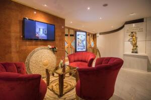 Amman_International_hotel_lounge