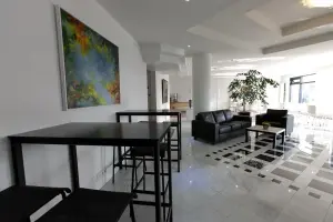 Aurora_Star_-_lounge_hall