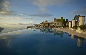 Belmond_Hotel_Caruso_-_Pool