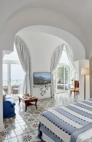 Belmond_Hotel_Caruso_-_room