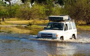 Botswana4x4SafariCamp1