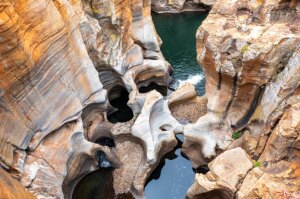 Bourke_s_Luck_Potholes
