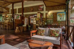 bugoma-jungle-lodge-ujl-4690-scaled-2048x1367