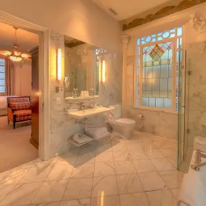 Casa_Gangotena_bathroom