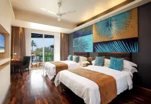 Centara_Ceysands_Resort_king_superior