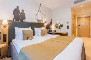centennial-hotel01