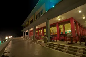 club_koggala_night