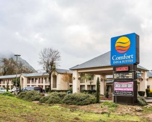 comfort-inn-sequoia00