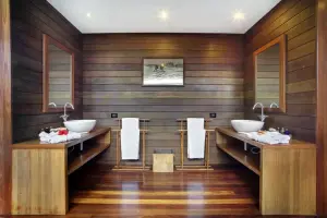 Gangehi Island Resort, bagno