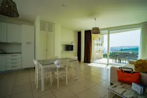 GH10_Resort_-_interno