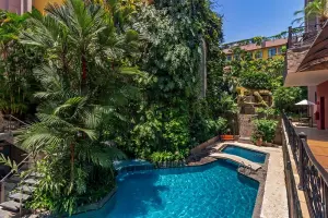Grand_Hotel_Guayaquil_pool