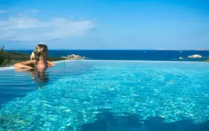 hotel-licciola-suite-arcipelago-vista-mare-piscina-santa-teresa-gallura-05