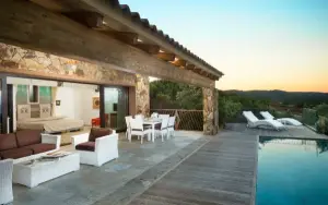 hotel-licciola-suite-arcipelago-vista-mare-piscina-santa-teresa-gallura