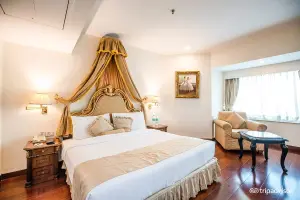 Hotel_The_Royal_Plaza_maharaja_suite