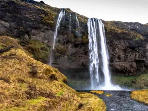 Islanda_Seljalandsfoss