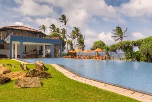 Jetwing_Lighthouse_Hotel_pool