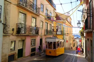 Lisbona_tram_1