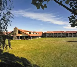 mackenzie-country-inn01
