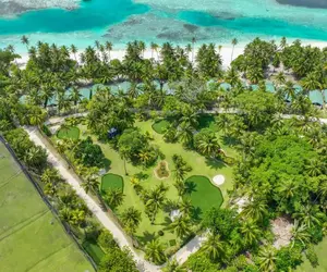 Meeru_Maldives_Resort_Island_6