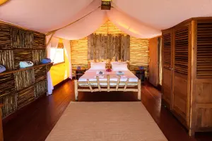 Mikea Lodge, Interno Bungalow