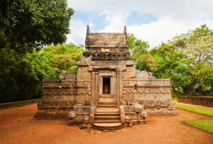 nalanda_gedige_sri_lanka