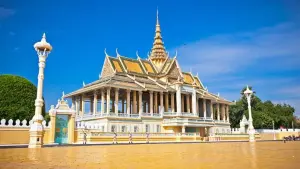 Phnom-Pen-_Royal-Palace