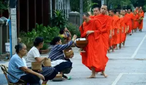 Questua_Luang_Prabang