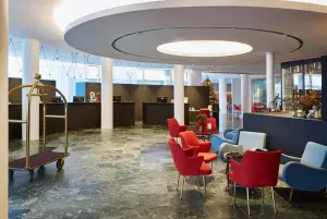 Radisson Blu Hotel Saga, hall e reception