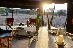 Tanzania_NyabobatiTentedCamp3