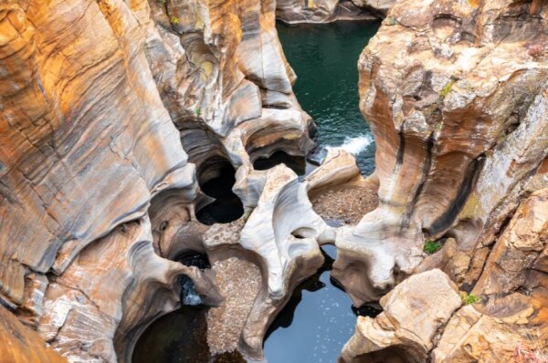 Bourke_s_Luck_Potholes