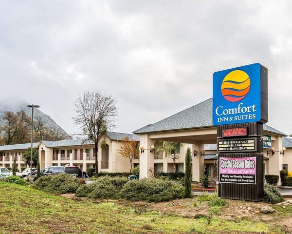 comfort-inn-sequoia00