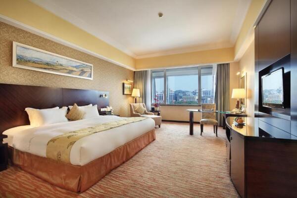 Guilin_Lijiang_Waterfall_Hotel_5