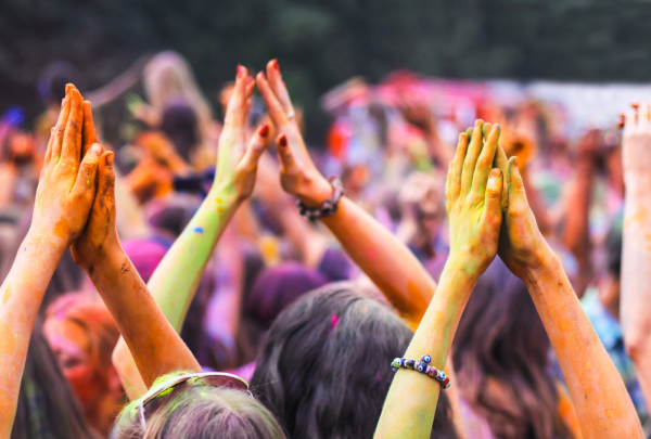 india_holi_color