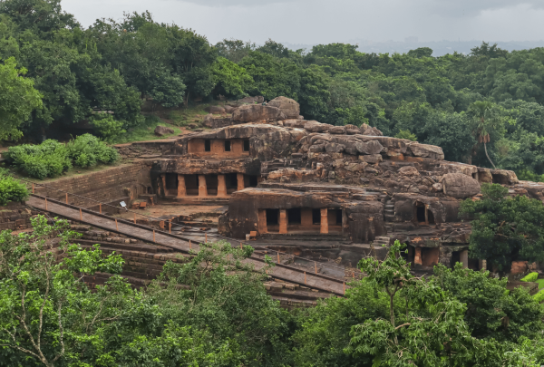 india_khandagiri_cave