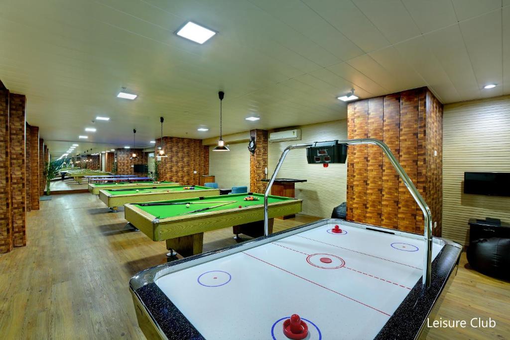 Agra_Clarks_Shiraz_hotel_leisure_club