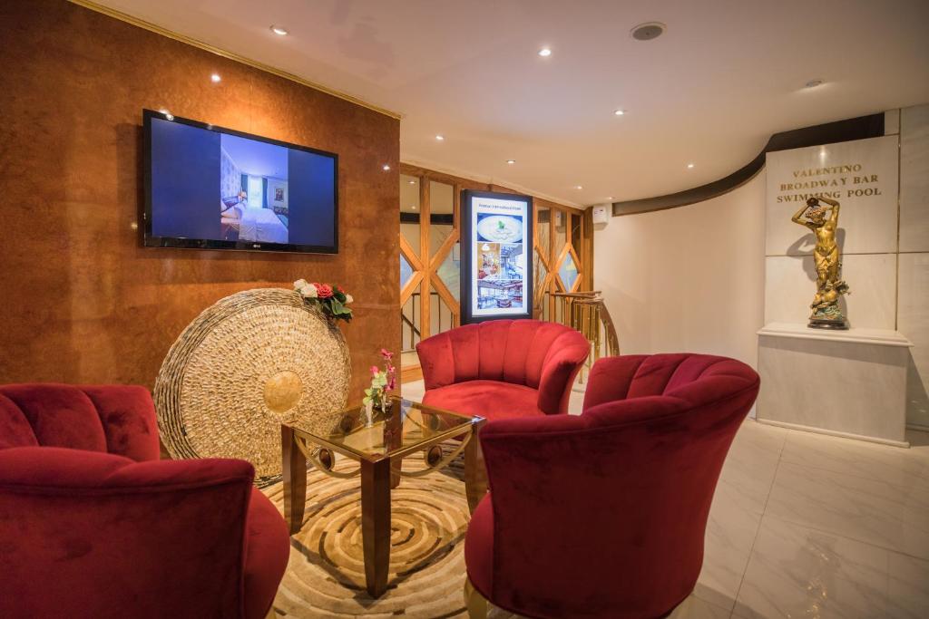 Amman_International_hotel_lounge