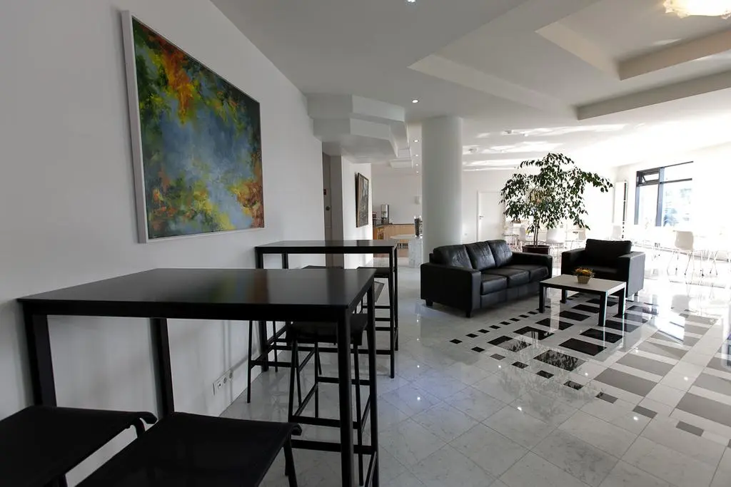 Aurora_Star_-_lounge_hall