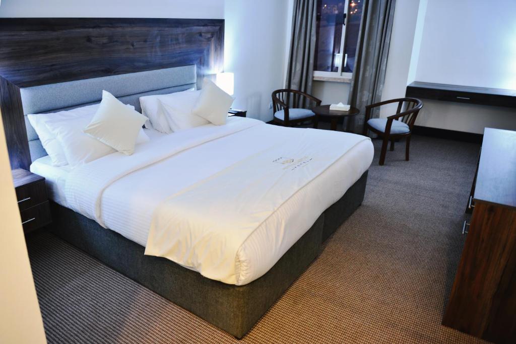 Castle_Petra_Hotel_Camera