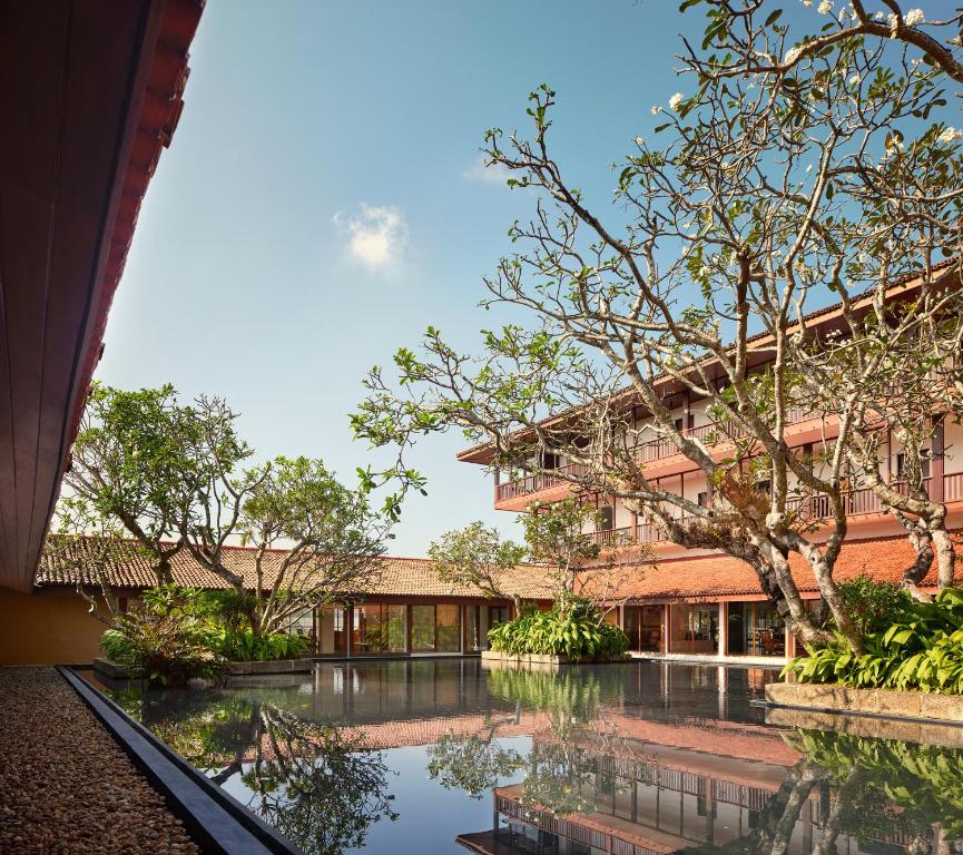 Cinnamon_Bentota_Beach_hotel_1