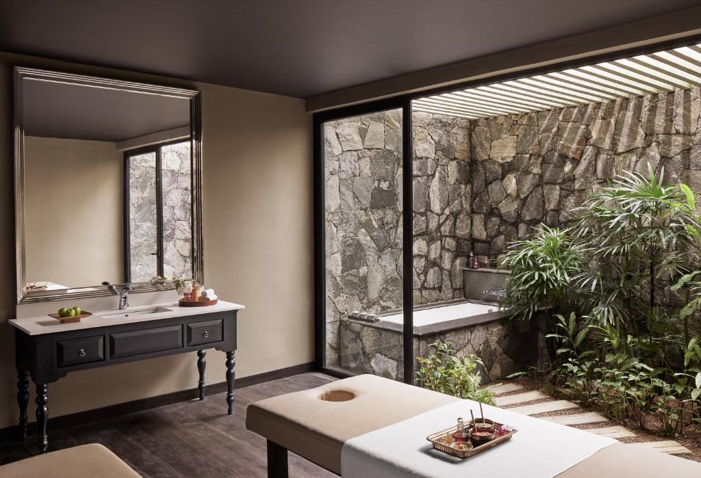 Cinnamon_Bentota_Beach_hotel_6