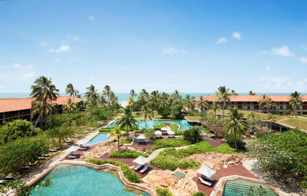 Cinnamon_Bentota_Beach_hotel_7