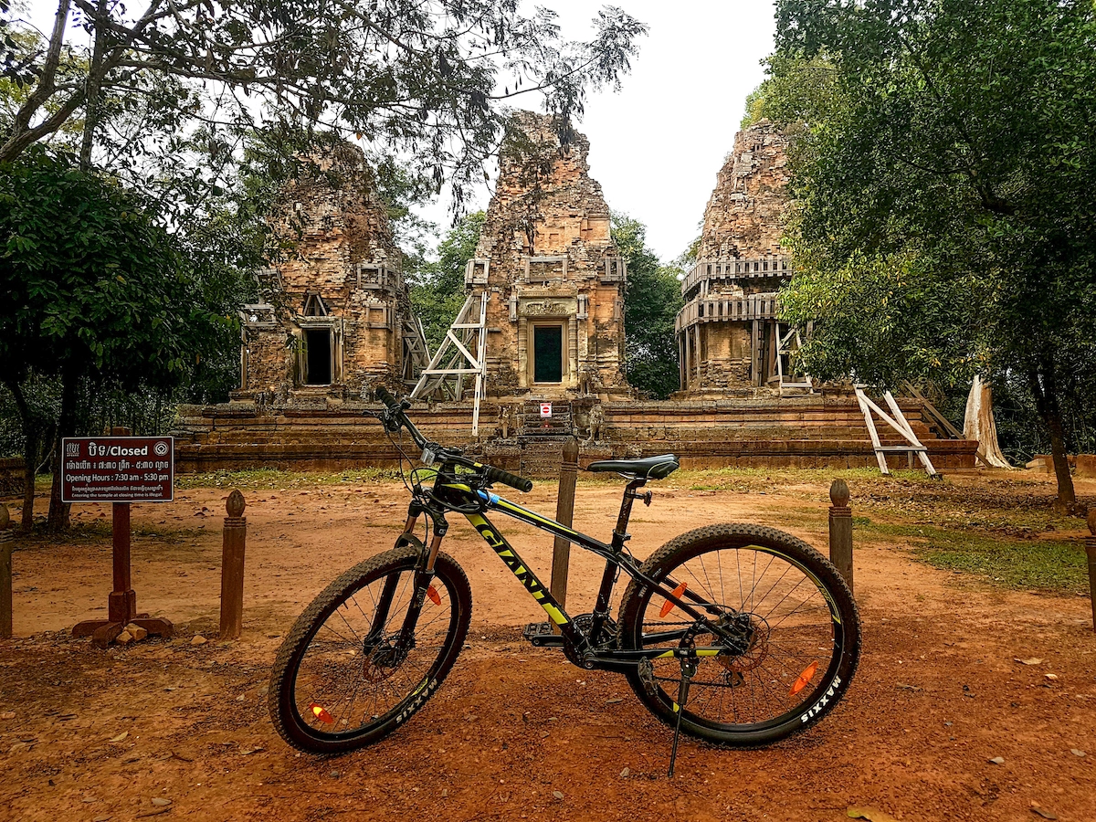 EasiaTravel_-_CAMBODIA_-_SIEM_REAP_-_Angkor_complex_Grand_tour_by_bike_-_0016-2