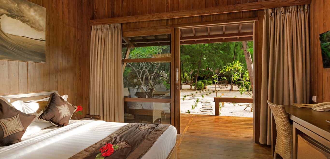 Gili-Trawangan-Lombok-Hotel-Rooms-Accomodation-Pearl-of-Trawangan-Teak-Deluxe-Cottages-05