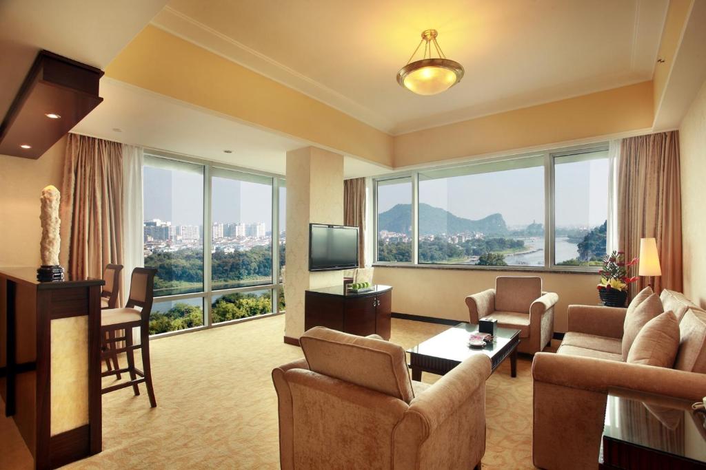 Guilin_Lijiang_Waterfall_Hotel_4