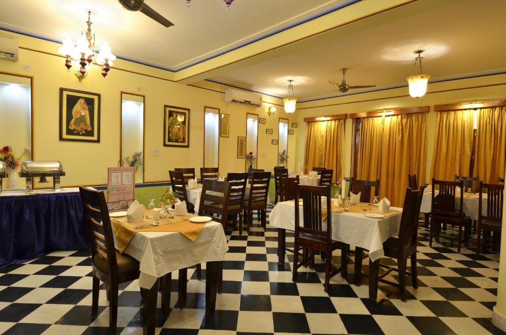nawalgarg_hotel_koolwal_Kothi_1