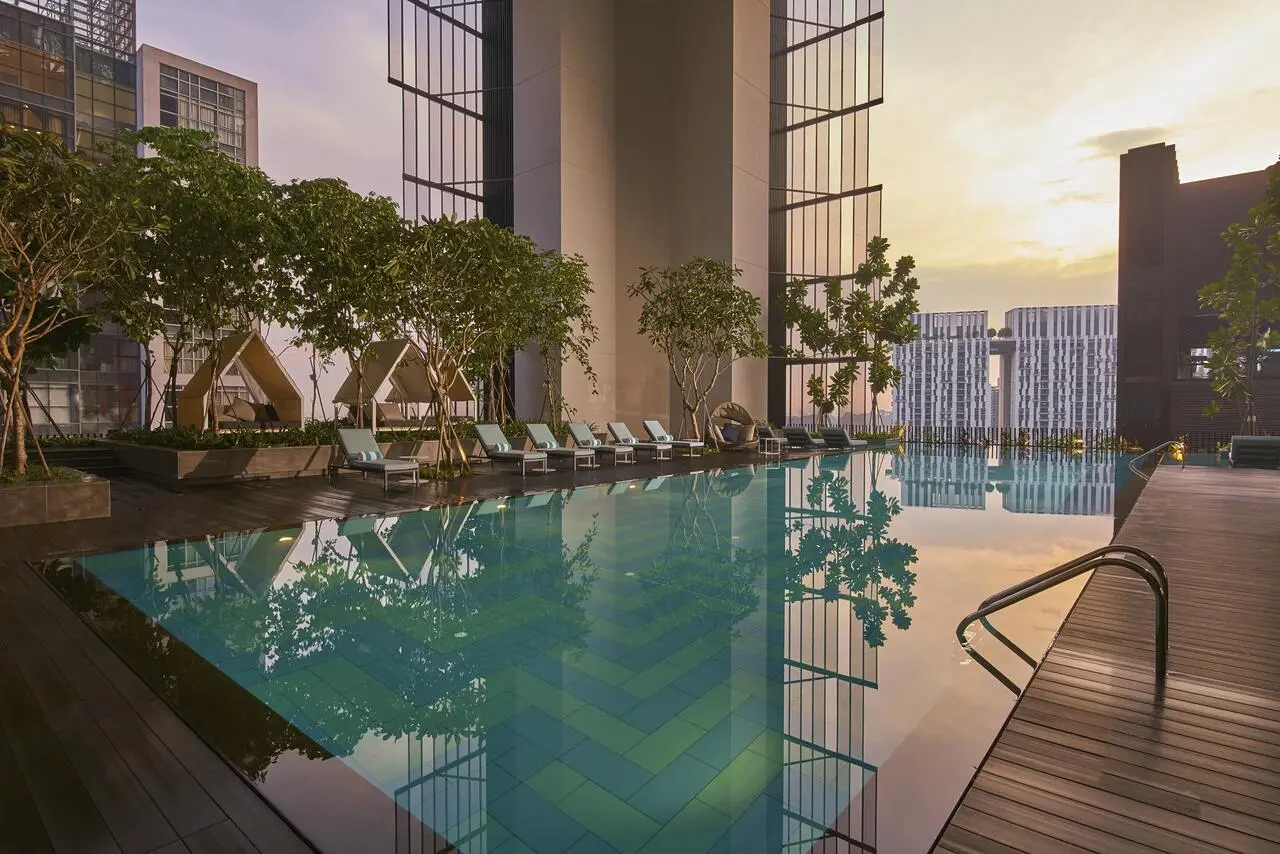 oasia_downtown_-_pool