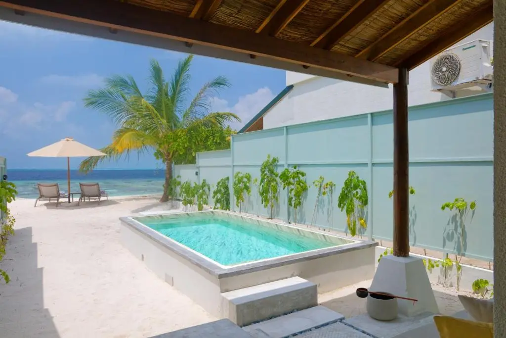 Oblu_Helengeli_beach_villa_with_pool_I