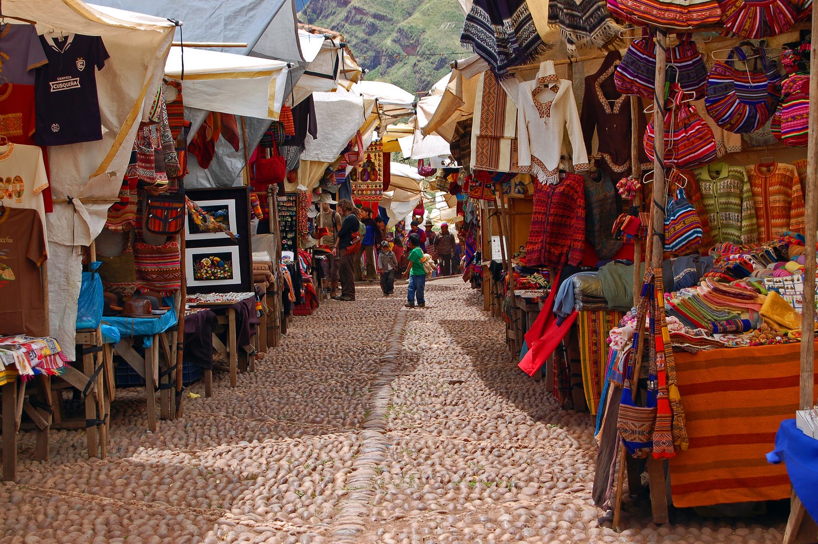 Mercato di Pisaq